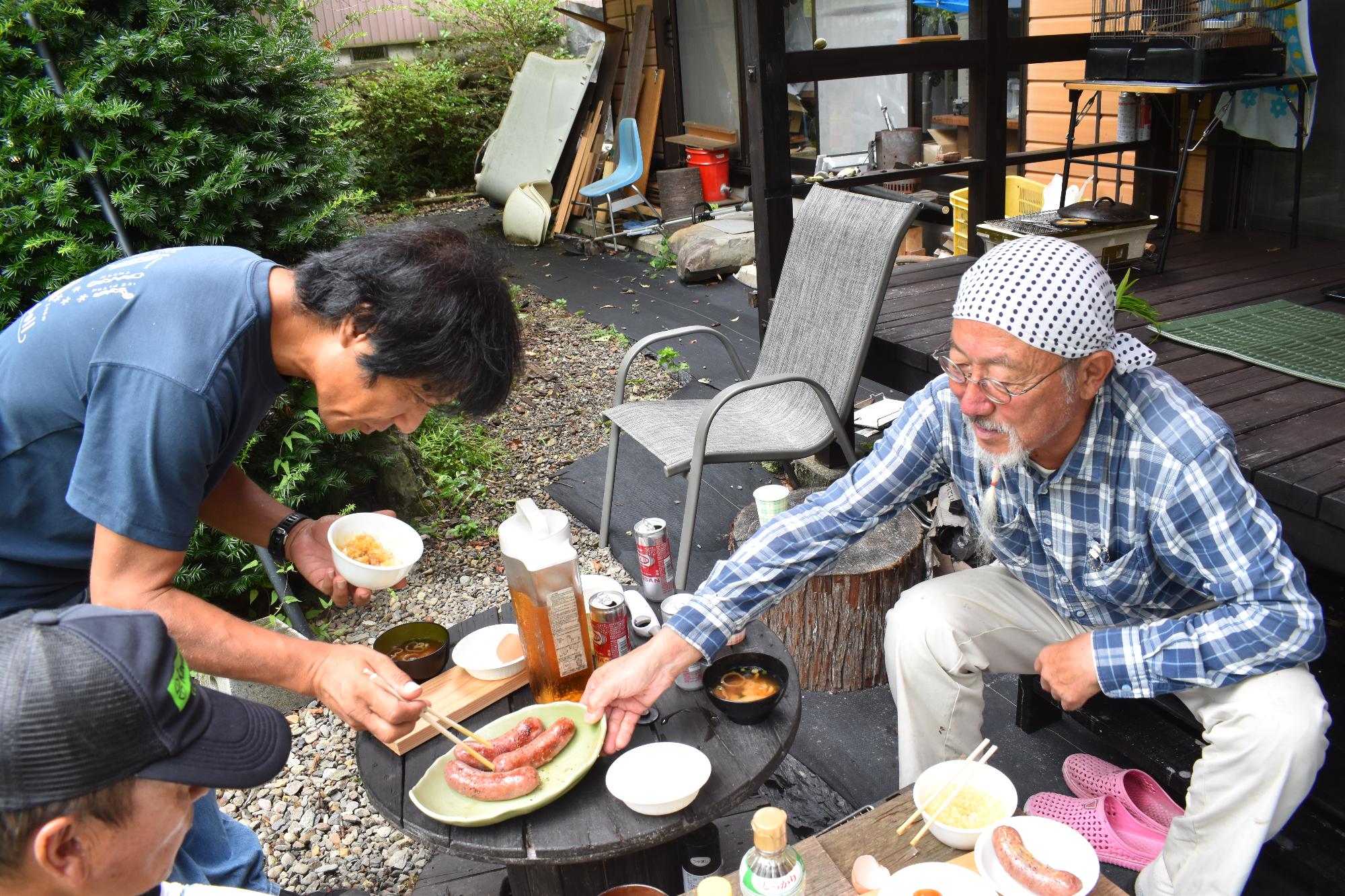 農業用水路の清掃